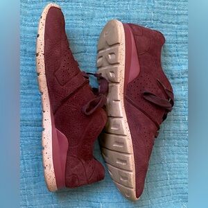 UGG F200-7G lace-up derby